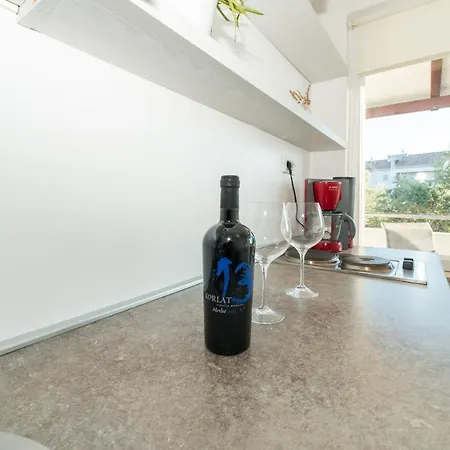 Apartamento Keran Sukošan