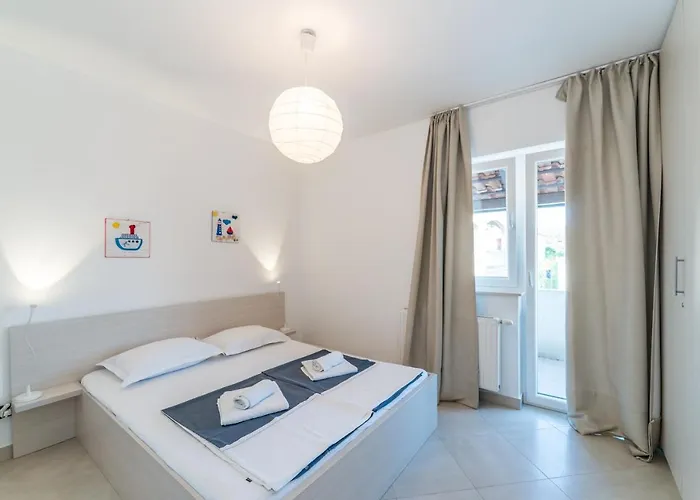 شقة Keran Sukošan